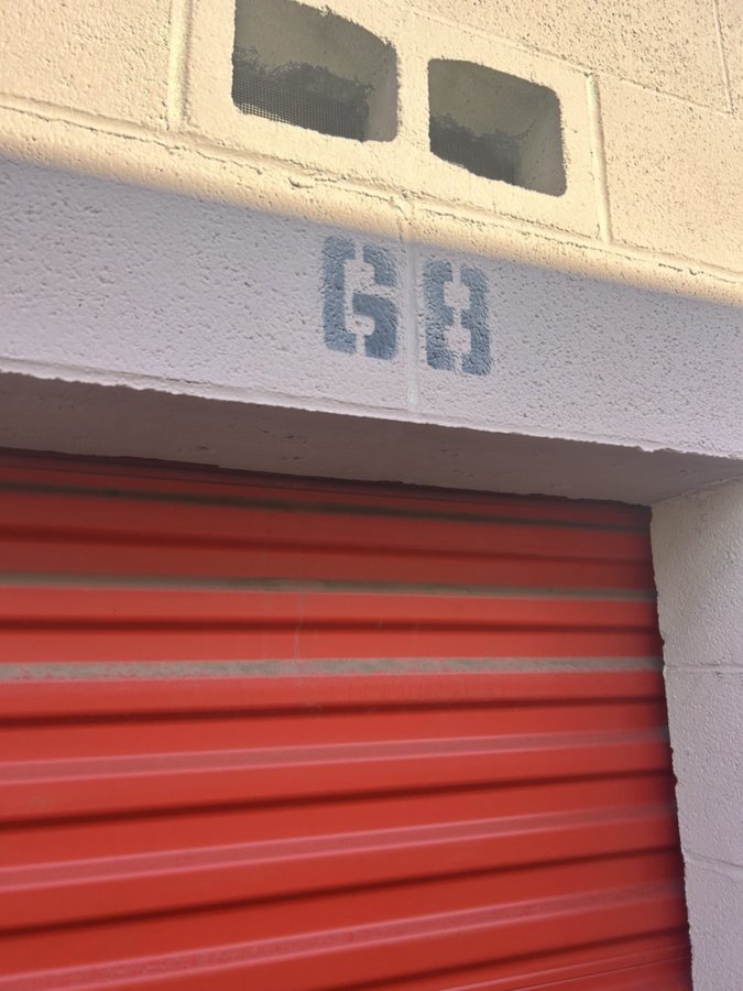 5 x 5 storage unit in Victorville, CA