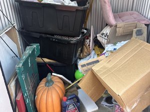 5 x 5 storage unit in Victorville, CA