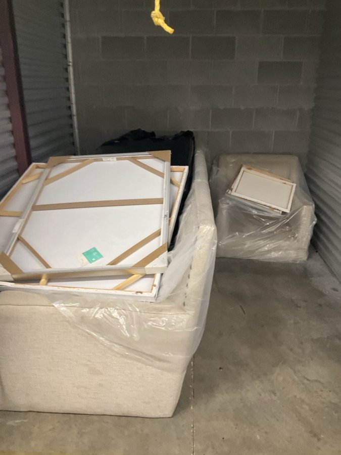 7 x 10 storage unit in Indianapolis, IN