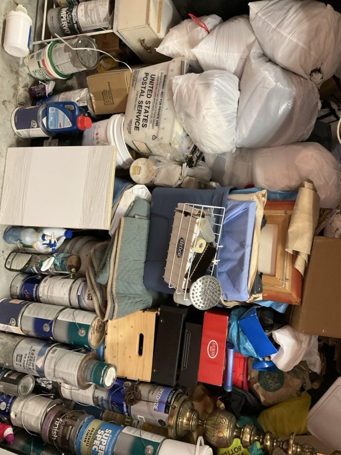 10 x 15 storage unit in Hawthorne, NJ
