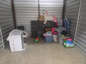 10 x 10 storage unit in Worthington, OH