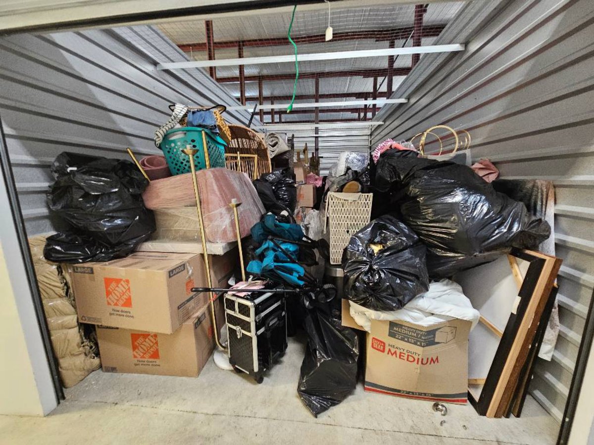 10 x 20 storage unit in Atlanta, GA