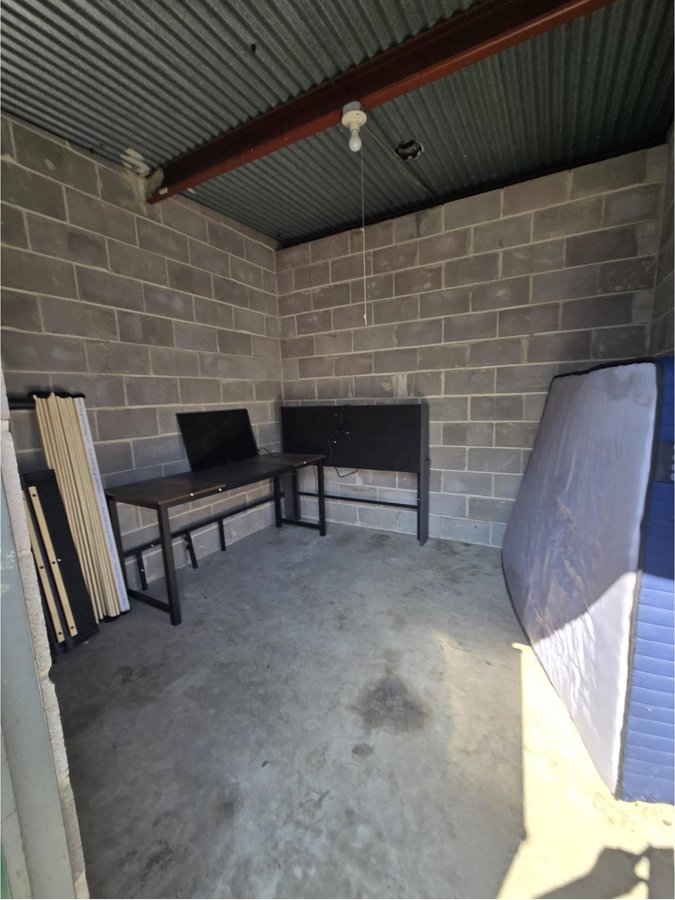 10 x 10 storage unit in San Antonio, TX