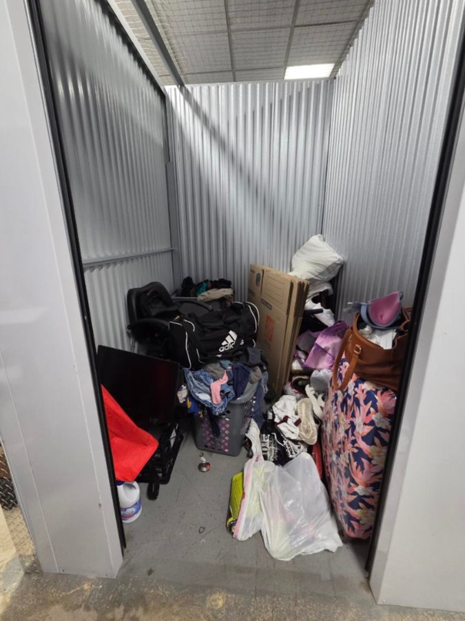 5 x 7 storage unit in Hyattsville, MD