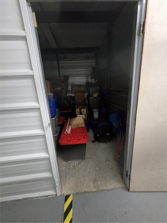 10 x 10 storage unit in Lawnside, NJ
