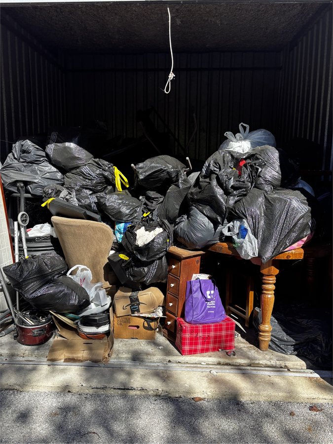 10 x 10 storage unit in Lombard, IL