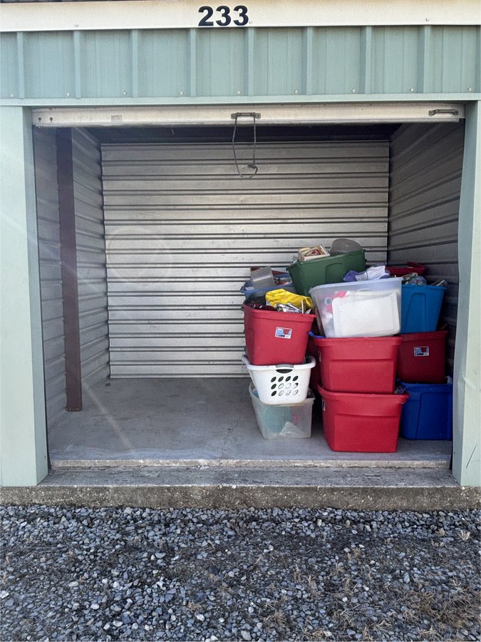 10 x 8 storage unit in Gonzales, LA