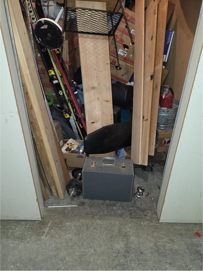 5 x 10 storage unit in Seattle, WA