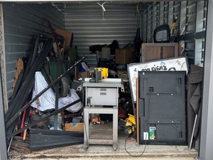 10 x 20 unit in Fort Worth