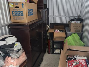 5 x 8 storage unit in Chicago, IL