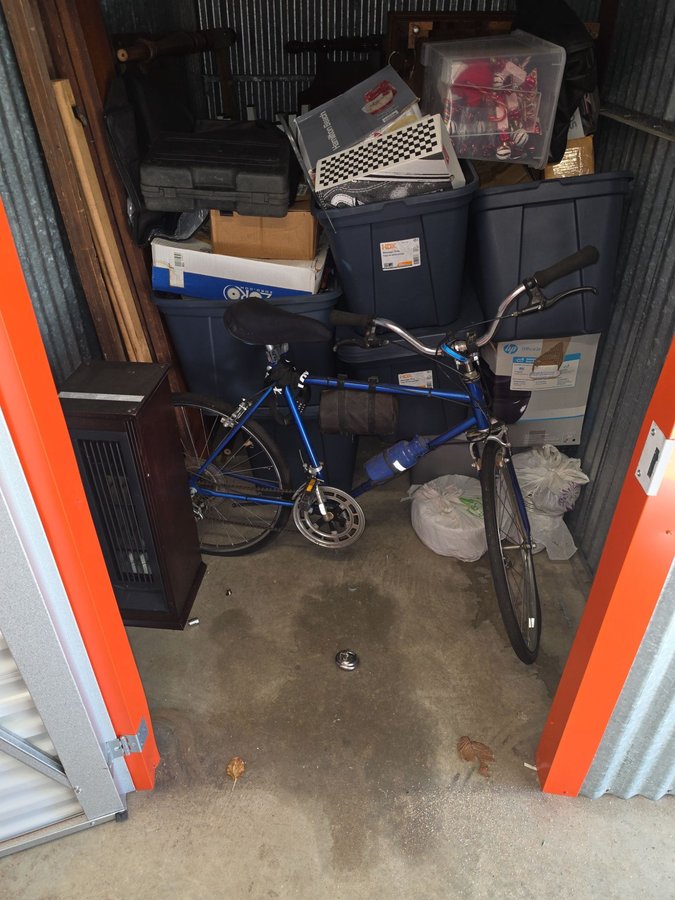 5 x 10 storage unit in Branford, CT