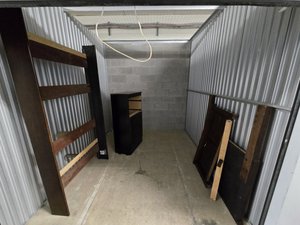 7 x 10 storage unit in Takoma Park, MD