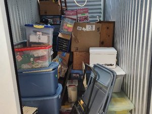 10 x 10 storage unit in Wesley Chapel, FL