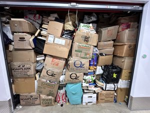 10 x 10 storage unit in Queens, NY