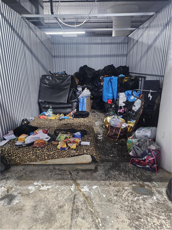 10 x 20 storage unit in Cleveland, OH