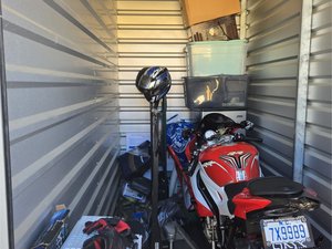 5 x 10 storage unit in Whitsett, NC