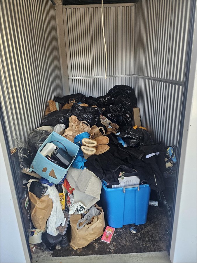 5 x 10 storage unit in Cleveland, OH