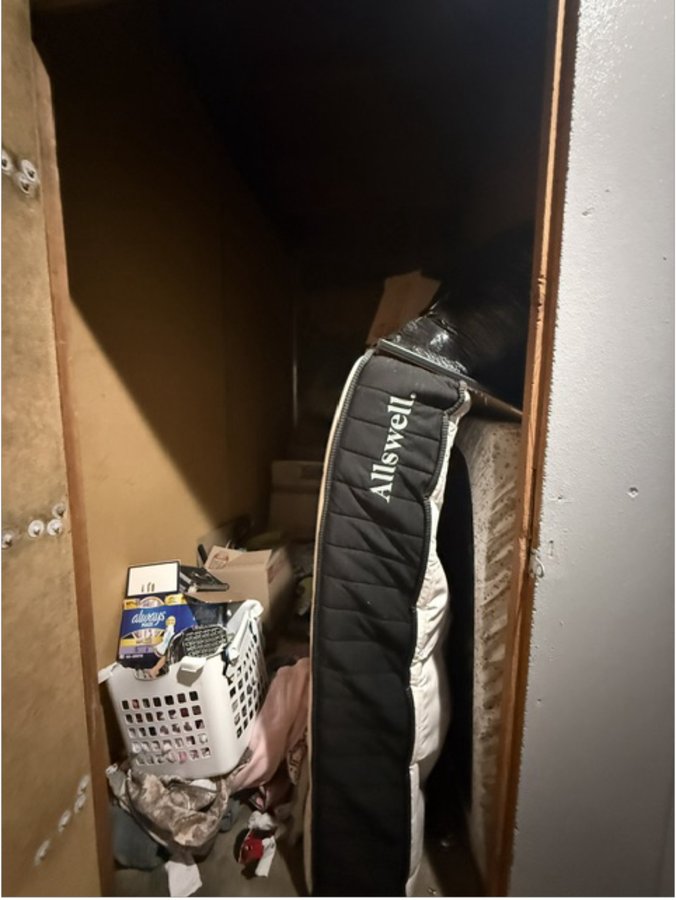 5 x 10 storage unit in Sacramento, CA