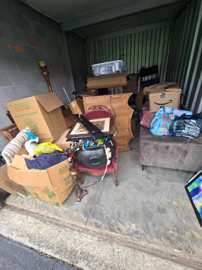 10 x 15 storage unit in Savannah, GA