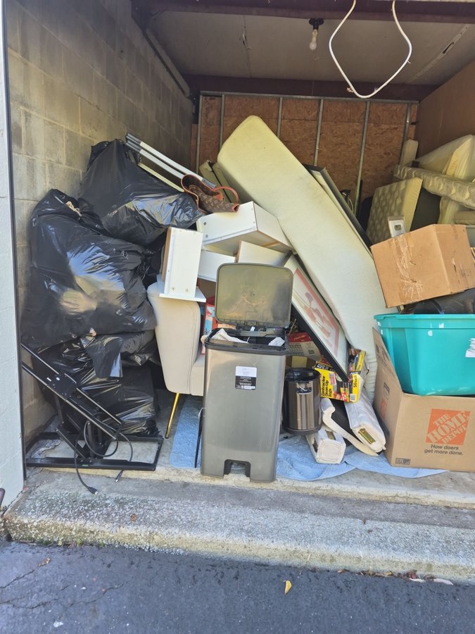 10 x 15 storage unit in Blackwood, NJ