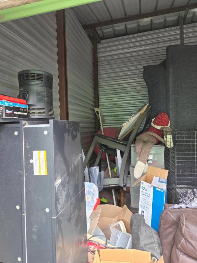 10 x 10 storage unit in Albuquerque, NM