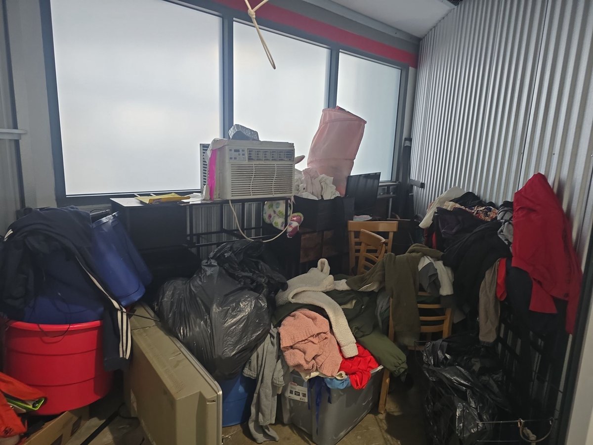 10 x 4 storage unit in Cincinnati, OH