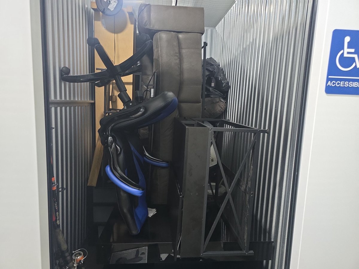 5 x 10 storage unit in Cincinnati, OH