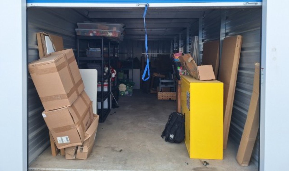 10 x 30 storage unit in Lawrence, IN