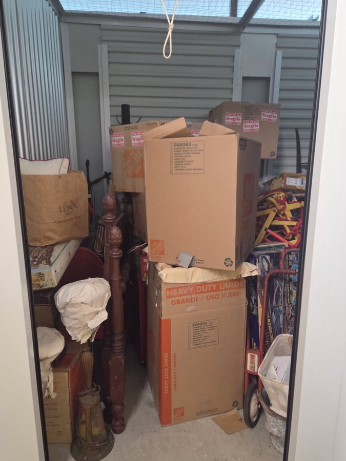 10 x 7 storage unit in E Stroudsburg, PA