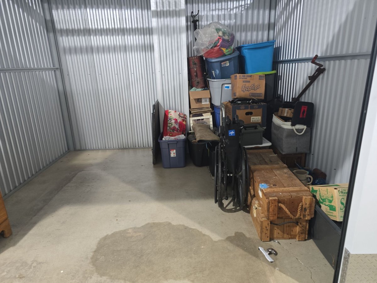 10 x 10 storage unit in Cincinnati, OH