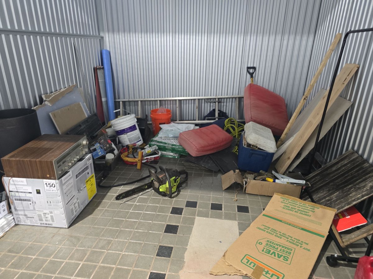10 x 10 storage unit in Cincinnati, OH