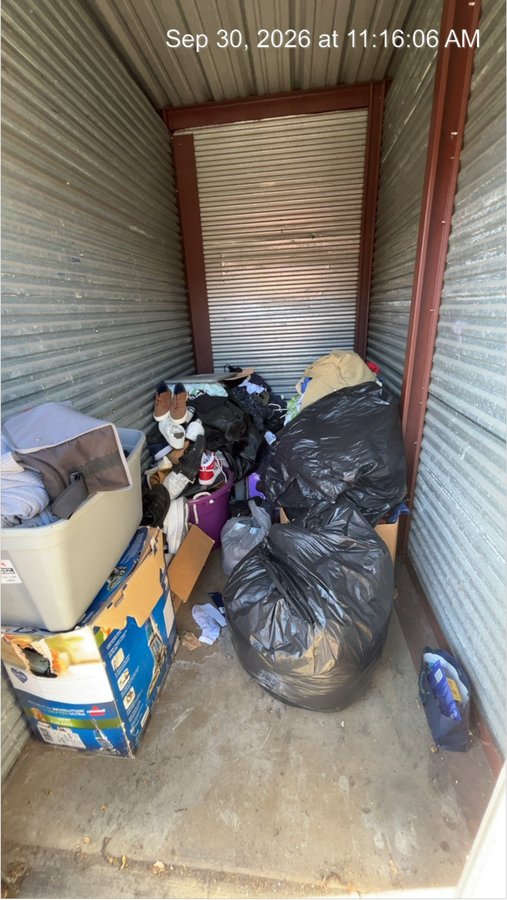 5 x 10 storage unit in Sacramento, CA