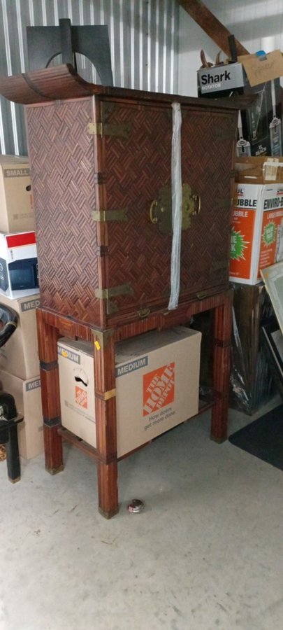 10 x 10 storage unit in Washington, DC
