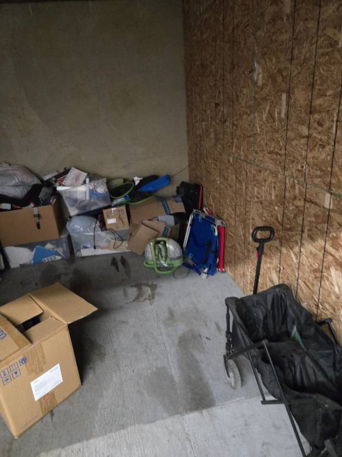 10 x 15 storage unit in San Bernardino, CA
