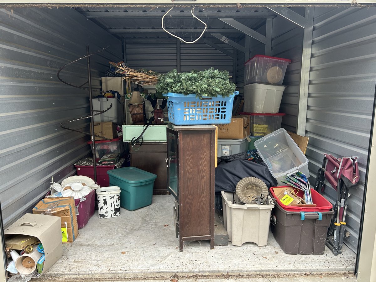 10 x 20 storage unit in White Hall, AR
