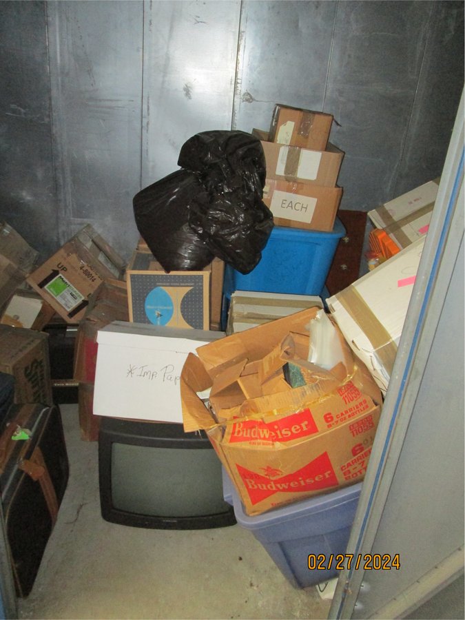 5 x 10 storage unit in Wayne, NJ