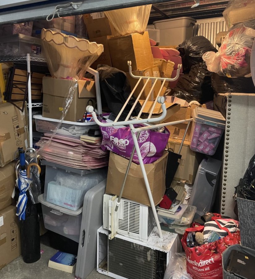 10 x 10 storage unit in Queens, NY