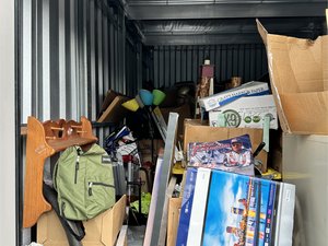 10 x 20 storage unit in Shelton, WA