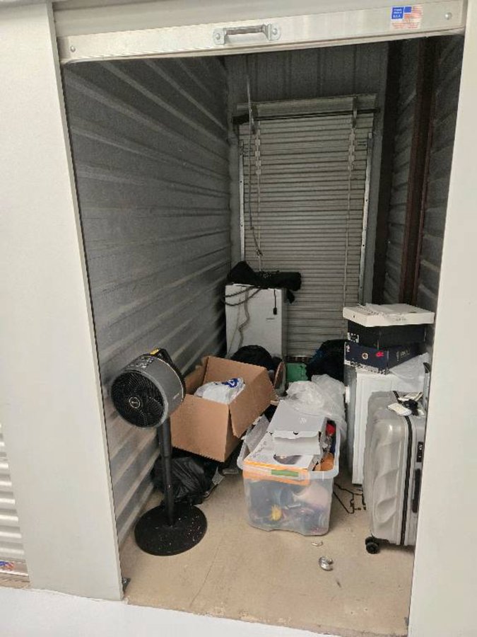 5 x 10 storage unit in Albuquerque, NM