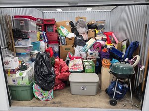 10 x 10 storage unit in Columbia, SC
