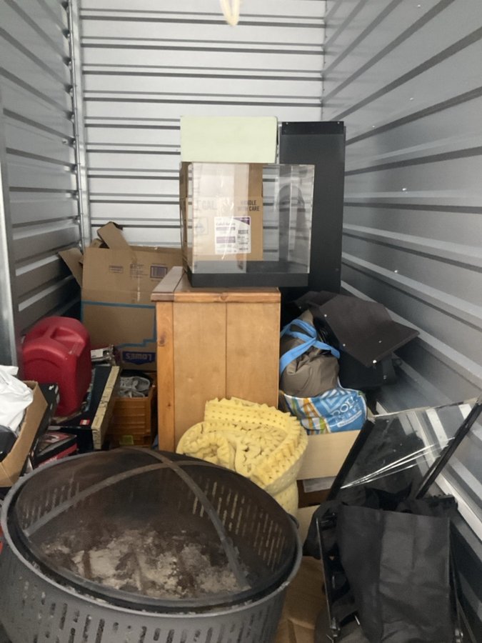 5 x 10 storage unit in Tucson, AZ