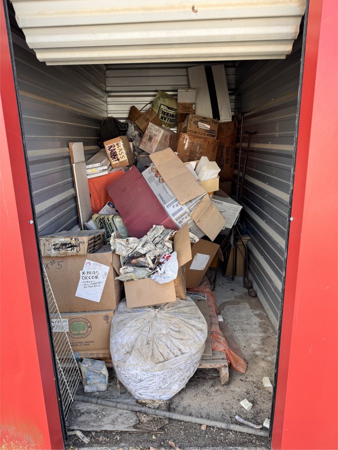 5 x 10 storage unit in Huntsville, AR