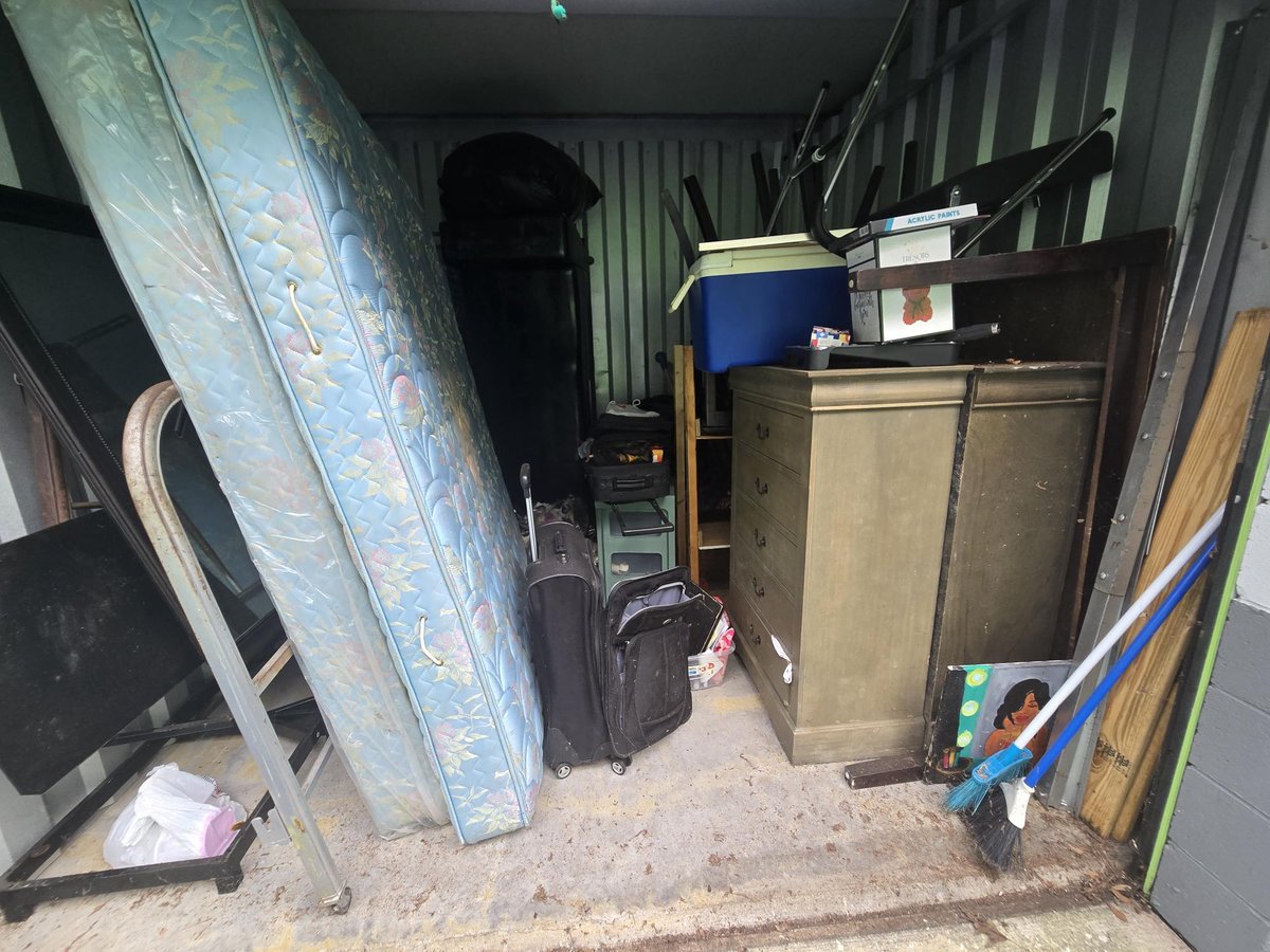 10 x 10 storage unit in Savannah, GA