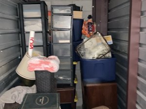 5 x 10 storage unit in Tucson, AZ