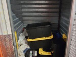 5 x 5 storage unit in Island Park, NY