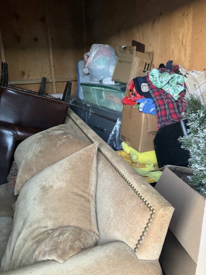 10 x 10 storage unit in Tucson, AZ