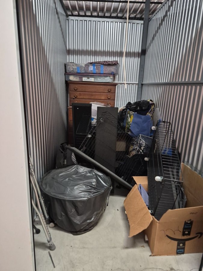 5 x 10 storage unit in Berlin, NJ