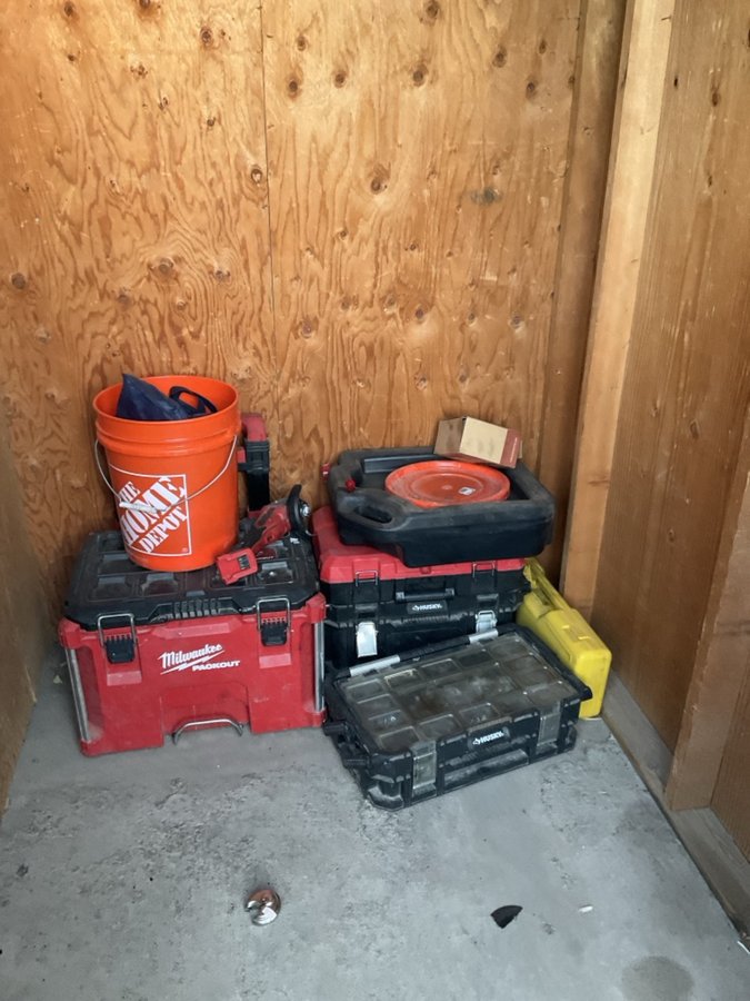 5 x 5 storage unit in Tucson, AZ