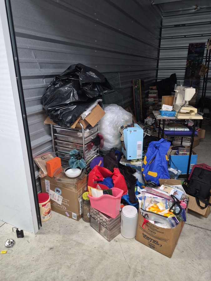 10 x 20 storage unit in Lindenwold, NJ