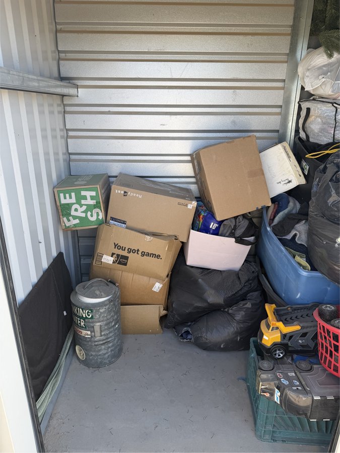 5 x 10 storage unit in Littlefield, AZ